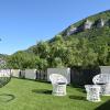 Terrasse panoramique Gorges du Tarn Ecolodge Bulles chambre avec jacuzzi Aveyron