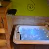 gite avec spa privatif et sauna dans bâtisse de charme en pierres design et bien-être
